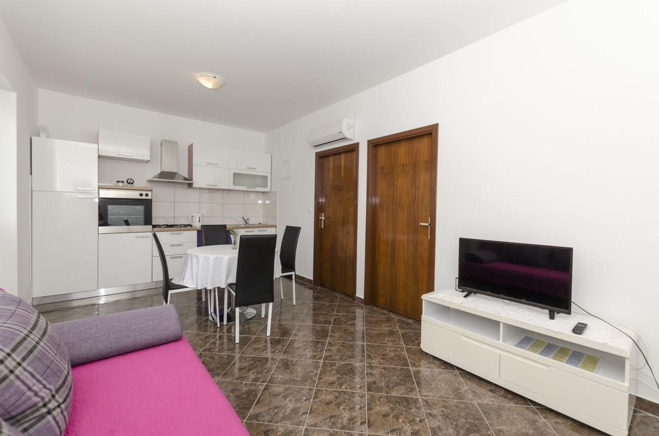 Apartment Beba Primošten
